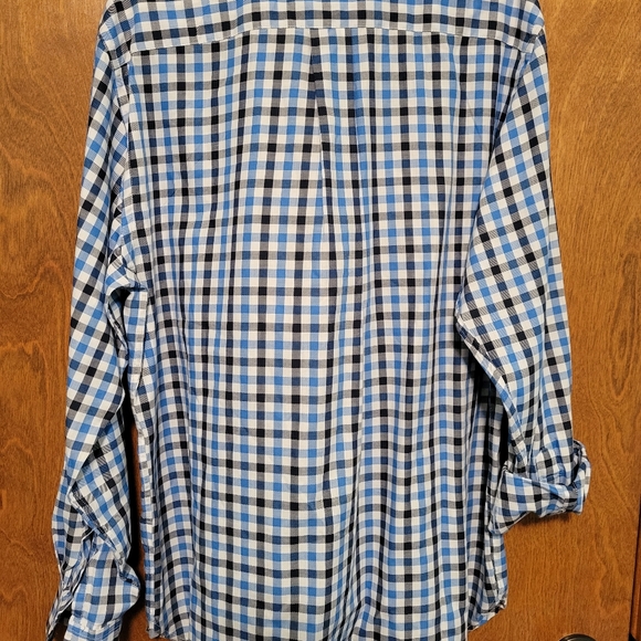 CHAPS NWT Blue Black and White Button down shirt - Picture 10 of 10